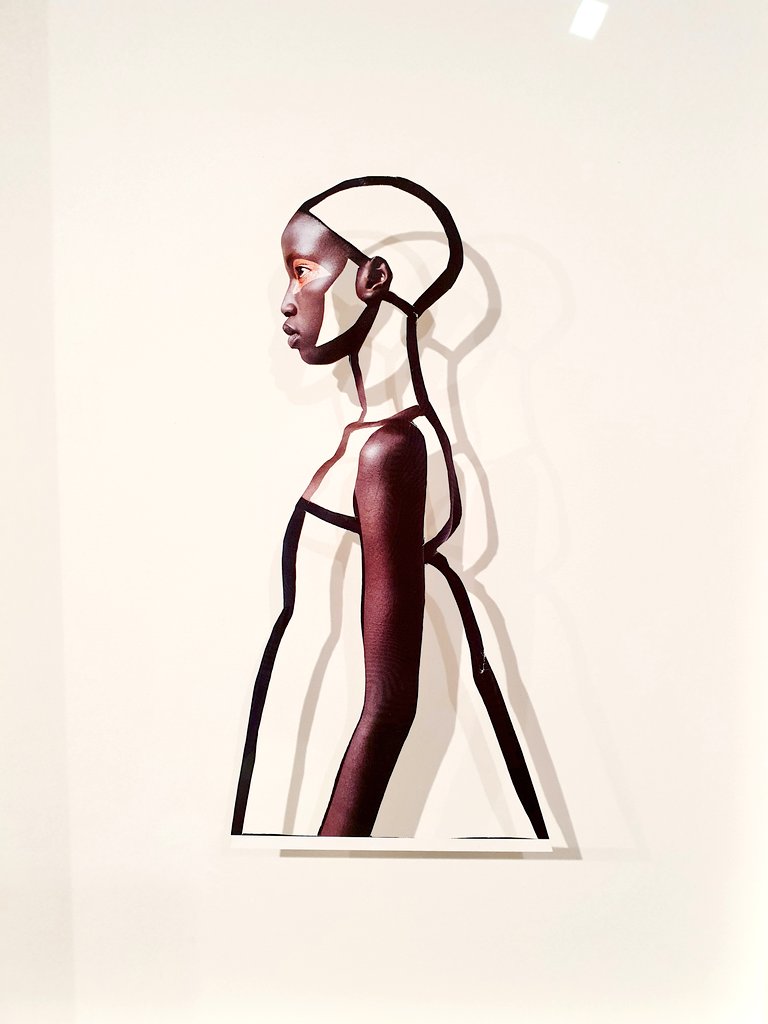 rachmarsden's tweet photo. My visit to @mac_birmingham #Birmingham last weekend for the opening of Sharon Walters solo exhibition 'Seeing Ourselves' in the #ArenaGallery. Her papercuts unapologetically celebrate and uplifted Black women to be seen and heard.

[1/4]

#SeeingOurselves https://t.co/Ibqnb5lN9f