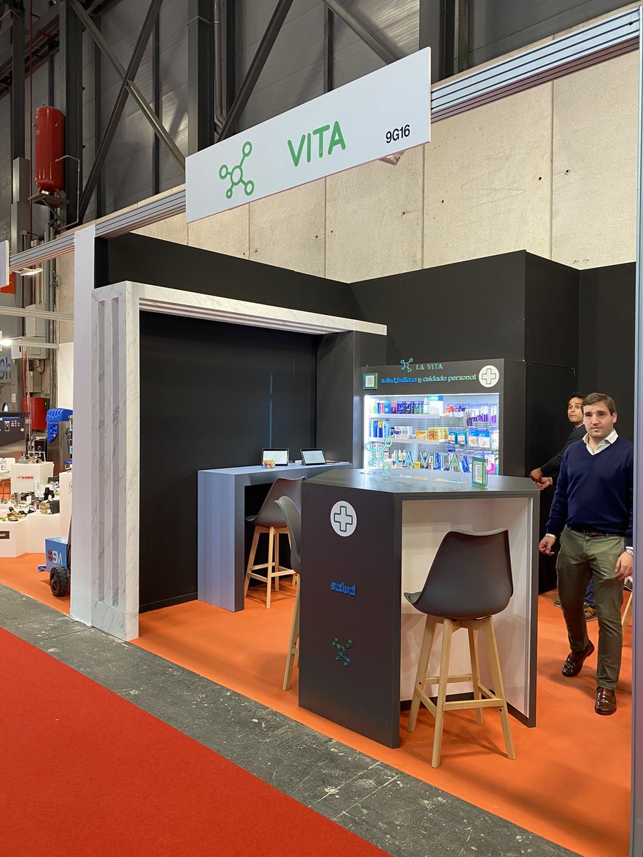 onmotortv's tweet photo. Segundo día de #MOTORTEC2022 y por aquí seguimos paseando. Hay desde grandes grupos hasta instagramer pasando por farmacias… si. https://t.co/I7uH86rQWs
