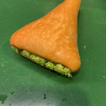 ぱっと見では何の写真か分からないかも･･･？不思議な形の「人参」の写真が話題に!