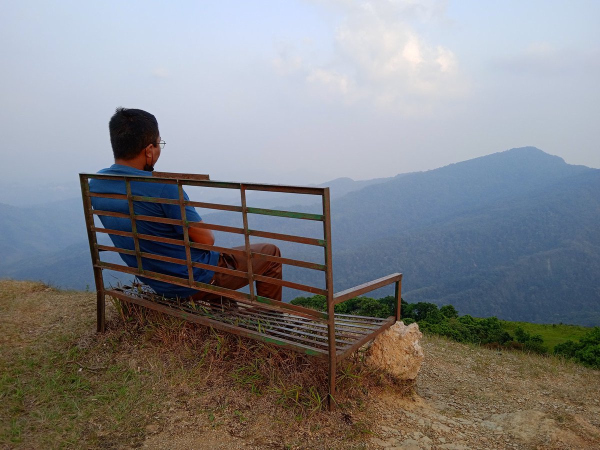 henrybkt's tweet photo. Sialsuk tlangah...helamah hian dahṭha daih ang... https://t.co/4AjLXkzhuu