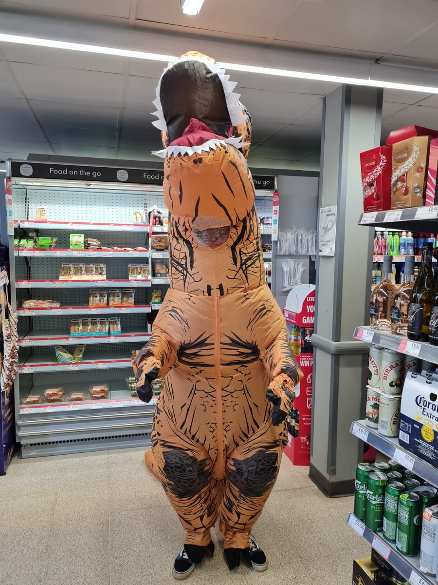 LocalCoOpMP's tweet photo. Slightly different customer in Willingham coop last night! #Dinosaur 🦕 🦖 @coopuk @CampbellNaomh https://t.co/BZZop55UgX