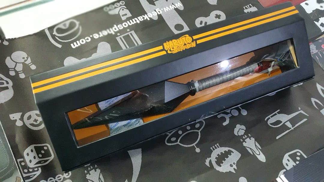 GeekAtmosphere tweet media