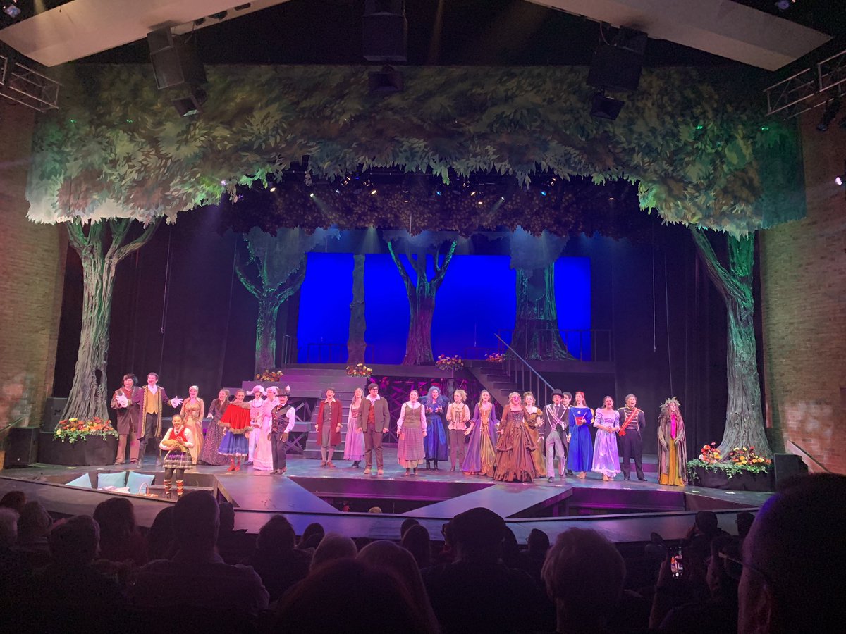 MrsHunwick's tweet photo. Come see Grosse Pointe South’s “ Into The Woods” These amazing kids, teachers, musicians and entire crew have been working so diligently to put on a great show for the first time in three years! It’s a treat! Tickets at GPSouth choir or at the door!🎭@GPSchools  @gpsouthchoir https://t.co/MVEFYD7icI
