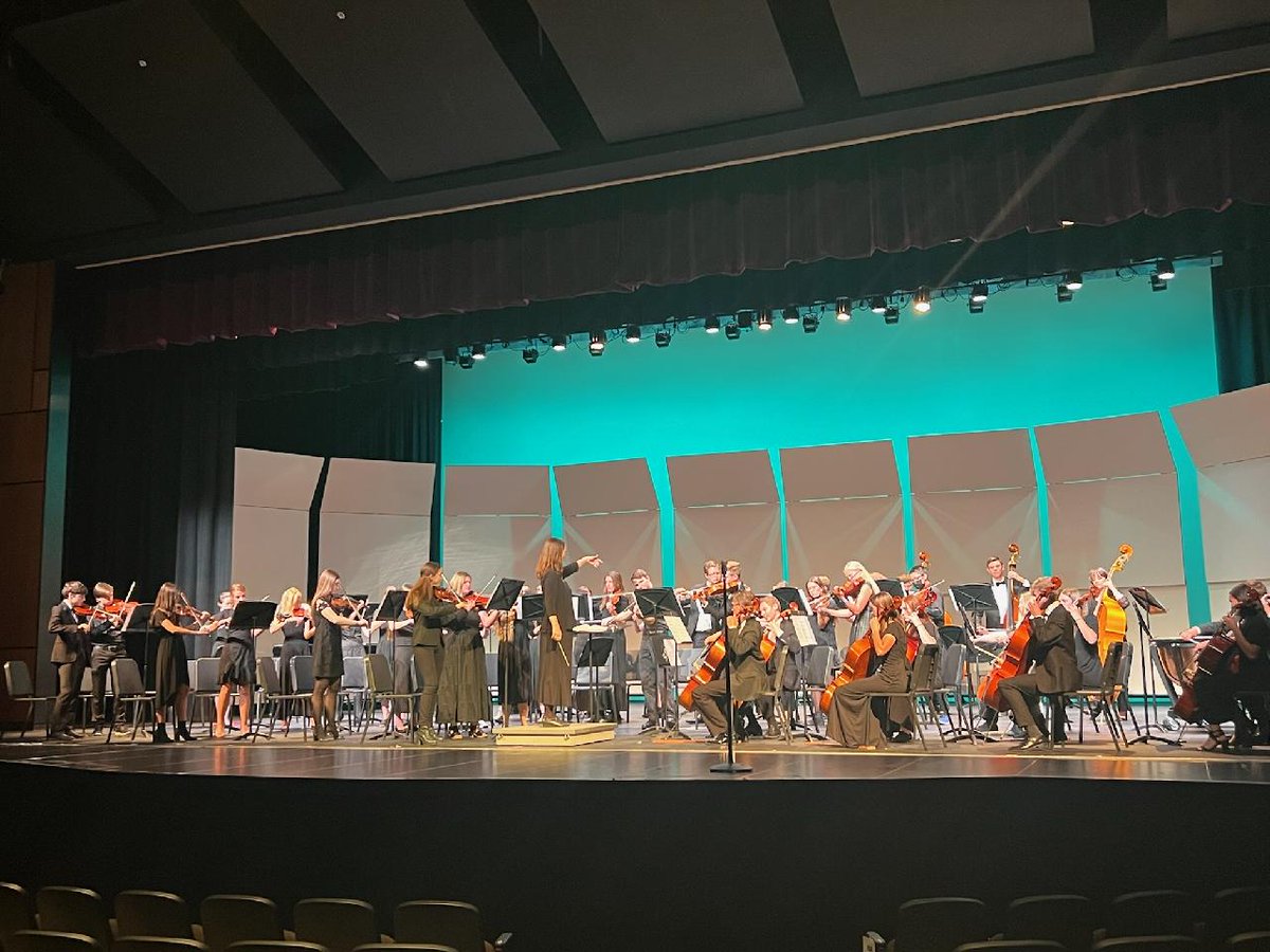 DhhsOrchestras's tweet photo. Region X Orchestra Festival amongst awesome groups.  Thunder  hosted and superior rated, work begins for state festival in May.  Congrats! https://t.co/N8ecN1UEPm