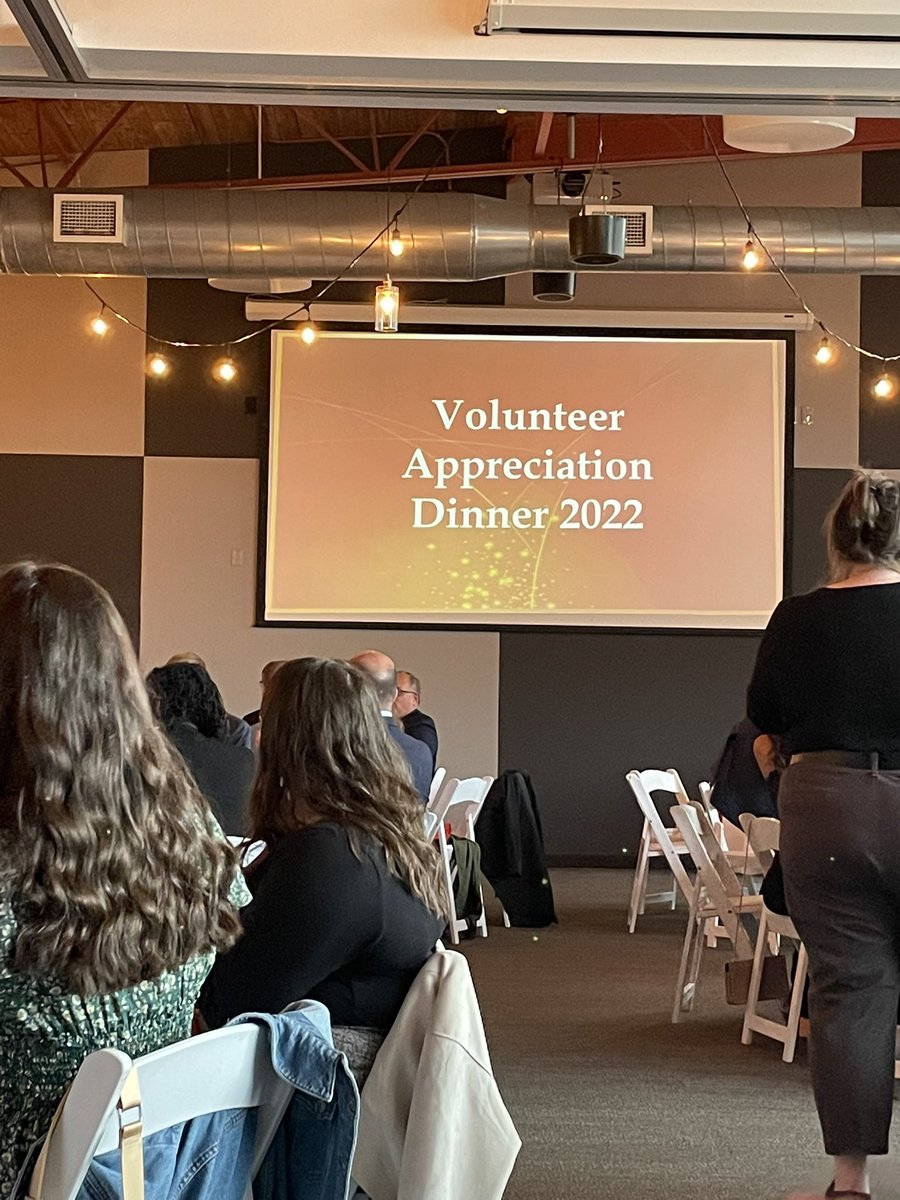 Thank you to all of our faculty and residents who have staffed this clinic pro bono over the last few years, as well as our research team for their coordination, organization, and hard work: <a href="/AliciaScimeca/">Alicia Scimeca</a> @dinahdiab <a href="/aliza_khuhro/">aliza</a> <a href="/zahrakhuhro/">Zahra</a> and our many many undergrad RAs! 🙌