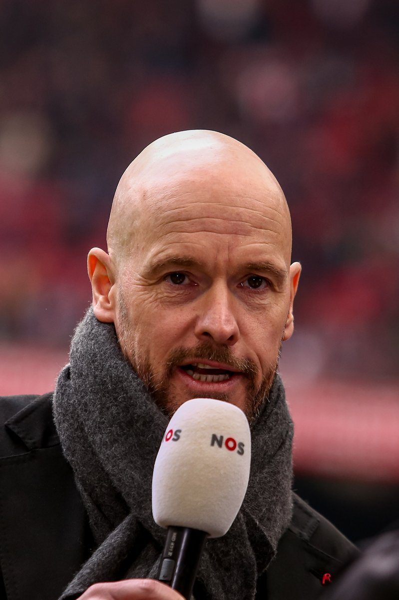 Sporf's tweet image. 🤔 If YOU were Erik ten Hag, what's the first thing you're doing at @ManUtd?