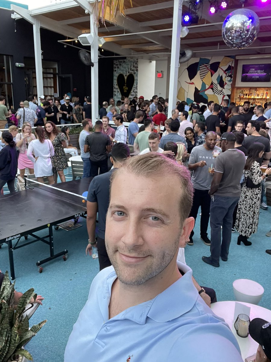 2nd week in a row a New Yorker approached me at the #miamitech happy hour saying - “they loved my <a href="/whengoingviral/">whengoingviral</a> Hoverboard story a few years ago!” - talk about making a lasting impression! 💯🎤💪 #storytelling #Entrepreneurship #startups #miami #newyork