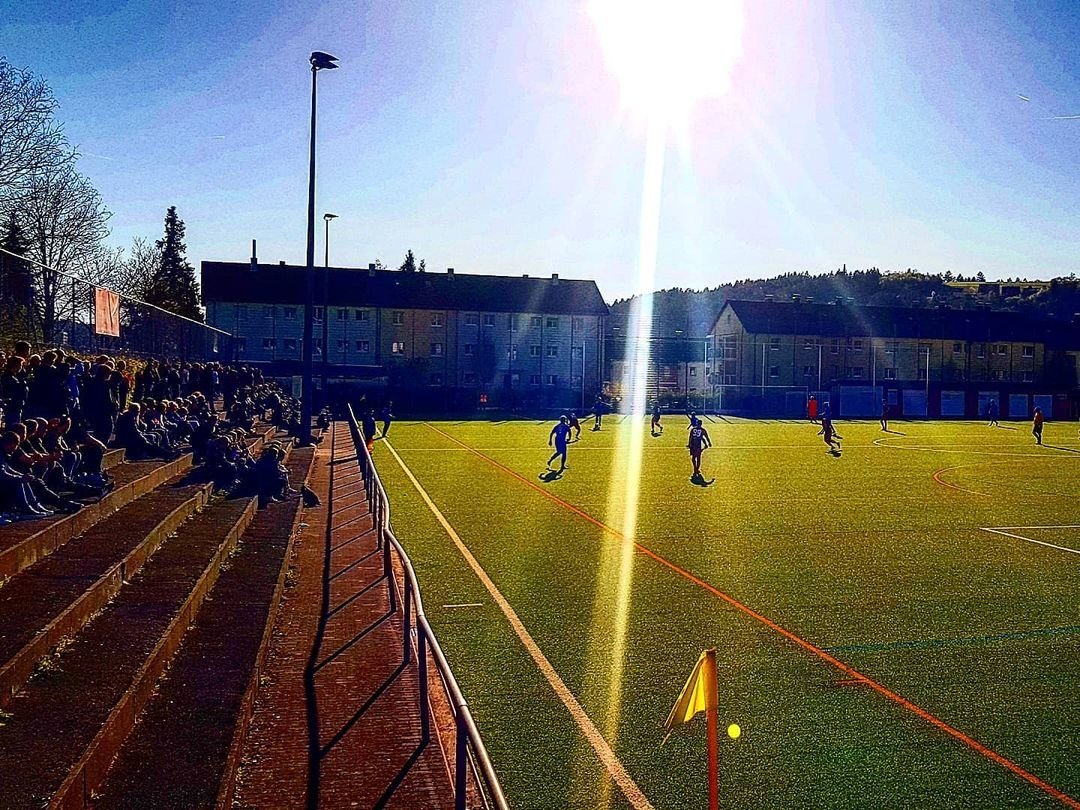 leintaeler's tweet photo. tectomove-Arena - TSK TürkGücü Schwäbisch Gmünd - TSGV Rechberg 1:1 (Kreisliga B1 Ostwürttemberg, 16.04.2022)
#groundhopping, #nonleague, #tectomovearena #kreisliga, #10liga, #schwäbischgmünd #rechberg, #türkgücü, #tsgvrechberg, #tsktürkgücü, #türkgücügmünd https://t.co/7yWqSnJg6b