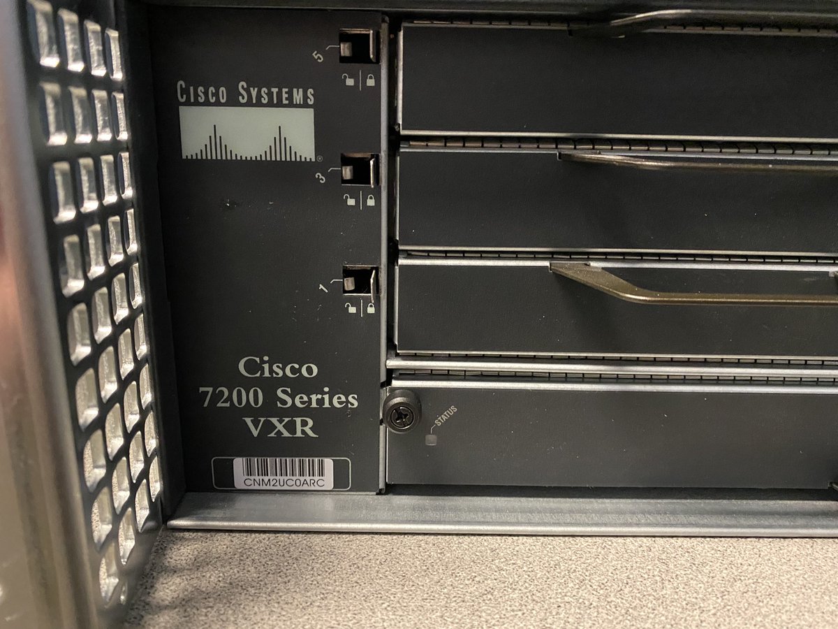 configbytes's tweet image. Cleaning up the network, 2950 and 7200 XR -