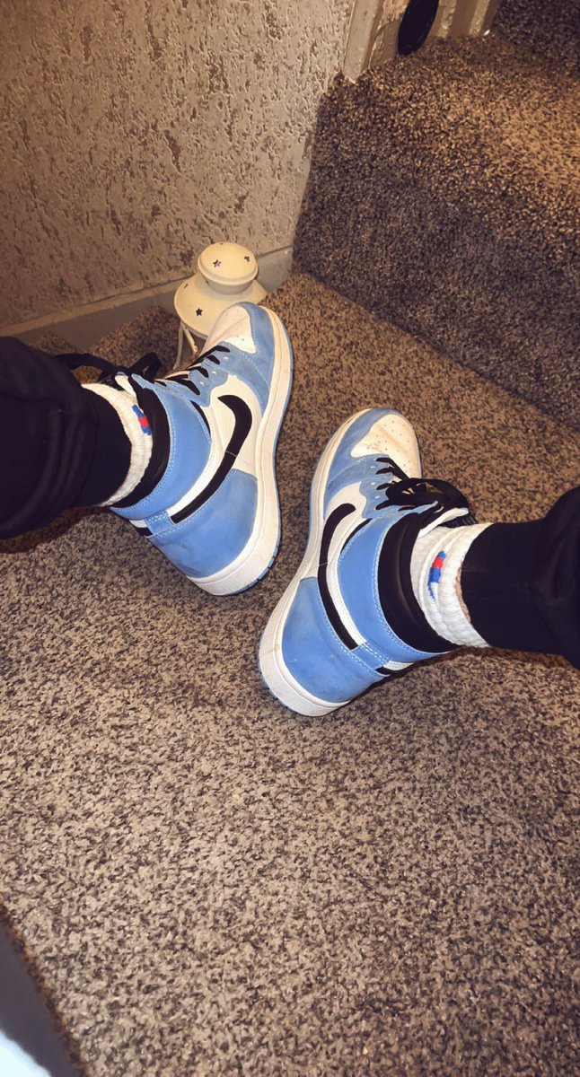 MasterJC18's tweet photo. You belong beneath these size 9s do you understand. #findom #finD #cashsub #walletdrain @rtpigfindom @RtPiggy79k @RTpigPeter @FootObsession_ @FindomRT8 https://t.co/BD6KgUAynW