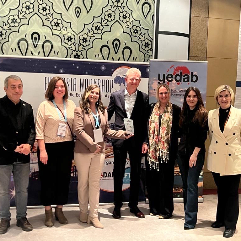 mpwintl's tweet photo. Great news! We're thrilled to have been recognised by @yedabdernek as the best schools group for our response to the global pandemic. The award was voted for by agents, so it means a lot to us. A big thank you to all of those who voted.🏆

#mpw #winners #sixthform #studyuk https://t.co/yiIqYoE3cd