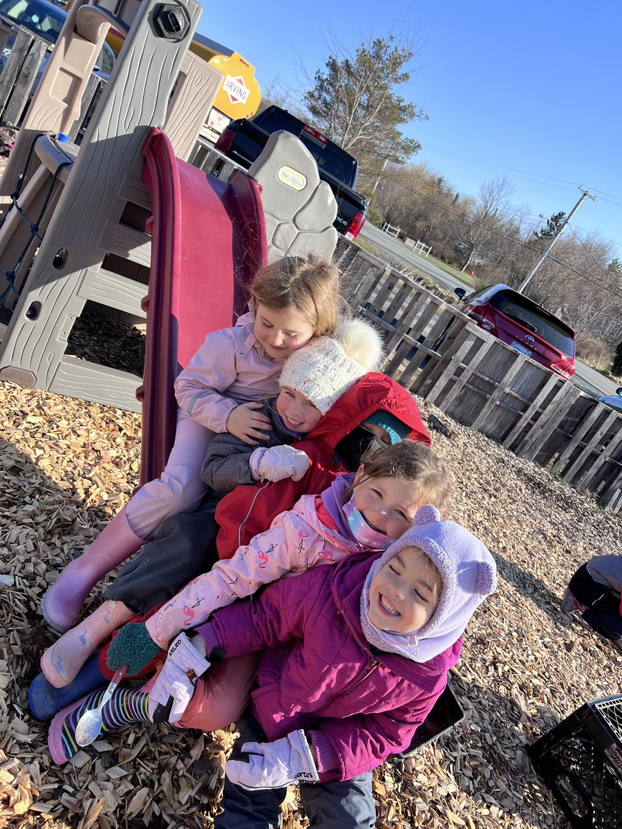 You can almost hear the giggles in this picture <a href="/Oldfield_Osprey/">Oldfield Elementary</a> #nspreprimary #socialemotional #wellbeing #friends #capable #Confident #curious @msbrenpp