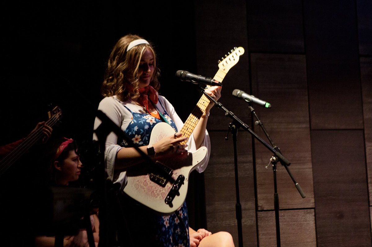 Maisy Beth Crunden tweet media