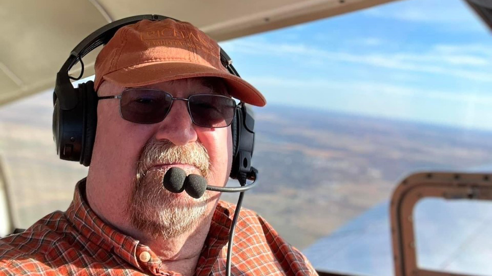 Nowadays when it seems like all of the news is bad news, here's a great piece on Keith Perkins, a U Ark county Extension agent who continues to give back. It shows there are still good people in this world uaex.uada.edu/media-resource… <a href="/aginark/">UA System Div of Ag</a> @ARKeithPerkins