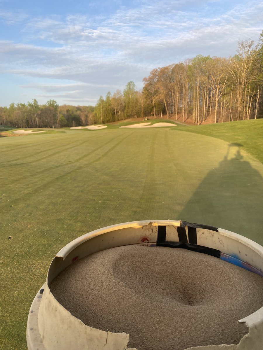rholbrook89's tweet photo. 10-2-8 @NatureSafe going out on fairways today. https://t.co/tOp12xp8mY