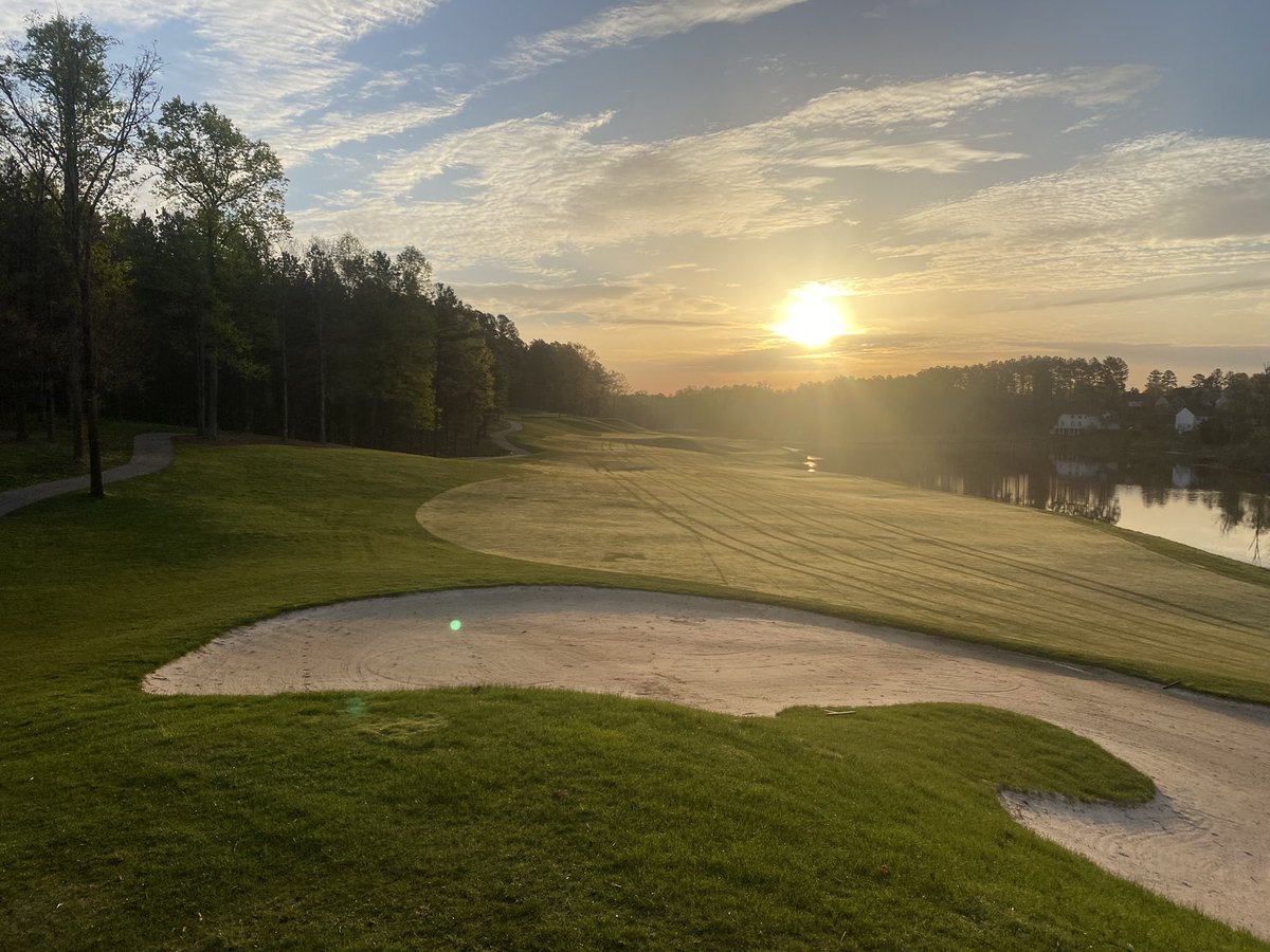 rholbrook89's tweet photo. 10-2-8 @NatureSafe going out on fairways today. https://t.co/tOp12xp8mY