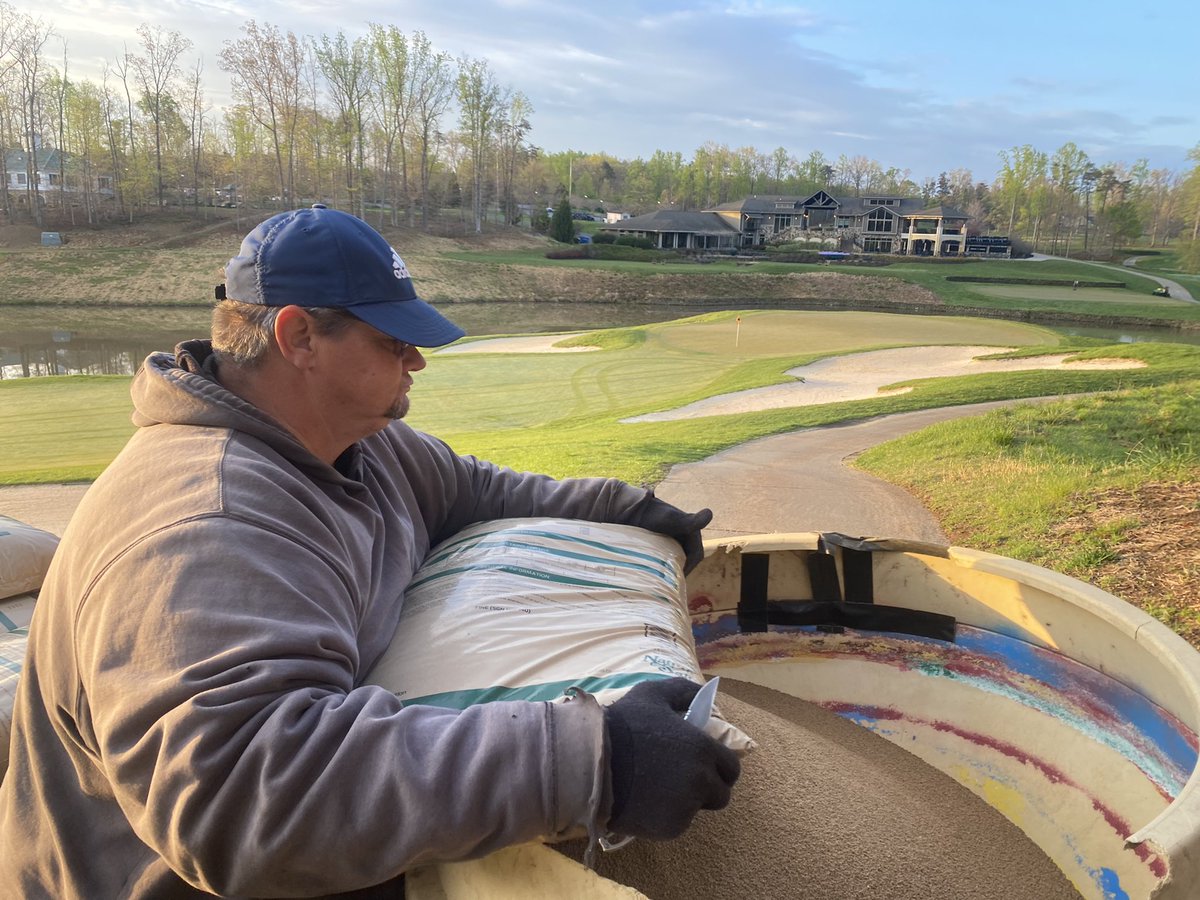 rholbrook89's tweet photo. 10-2-8 @NatureSafe going out on fairways today. https://t.co/tOp12xp8mY