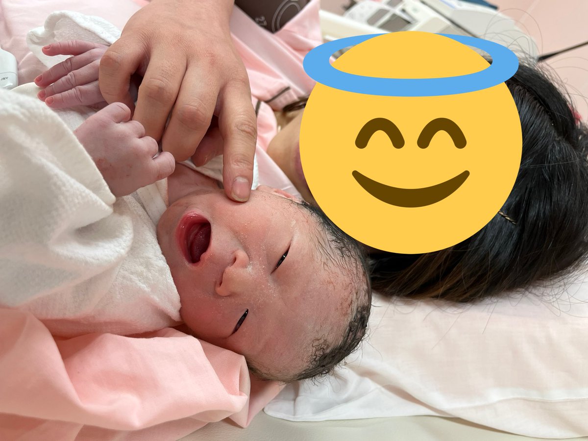 LvYurijk's tweet photo. 取り急ぎご報告！本日4月21日(木)夜22時ジャストに身長45cm、体重2800gの男の子を出産しました👶出産の痛みは想像を絶するくらい痛くて何度も心が折れそうになりますが我が子の顔を見て一気に吹っ飛びました😇これから人生初の子育て頑張ります☺️ https://t.co/UEFXnhzXuy