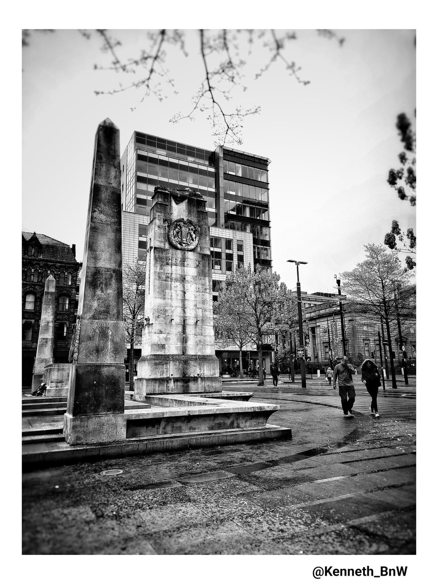 Kenneth_bnw's tweet photo. Shot on 📸📱: Samsung S20 FE
----------
#manchester #streetphotography #Photography #photographer #blackandwhite #bnw #bnw_captures #bnwphotography #Monochrome #SamsungGalaxy #withGalaxy #samsung #streetphotos #photooftheday
#appicoftheweek https://t.co/ACAEbOGfZz
