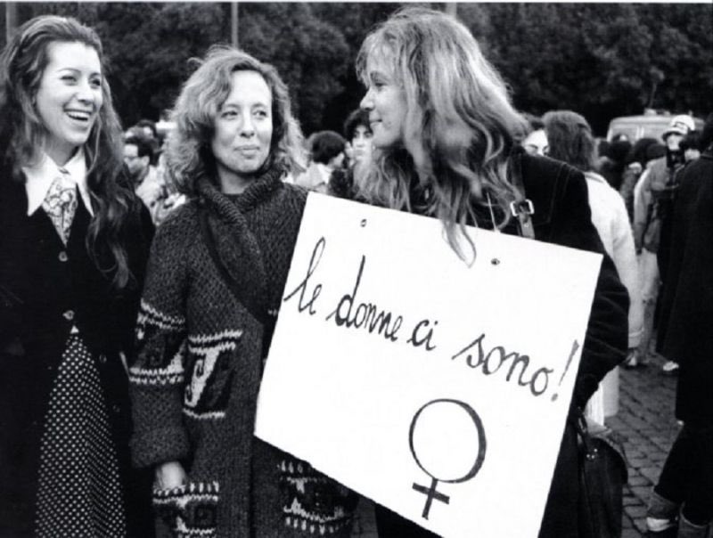 Iadybirdie's tweet photo. le femministe italiane, a thread ♀️ https://t.co/nVBq0lxVLP