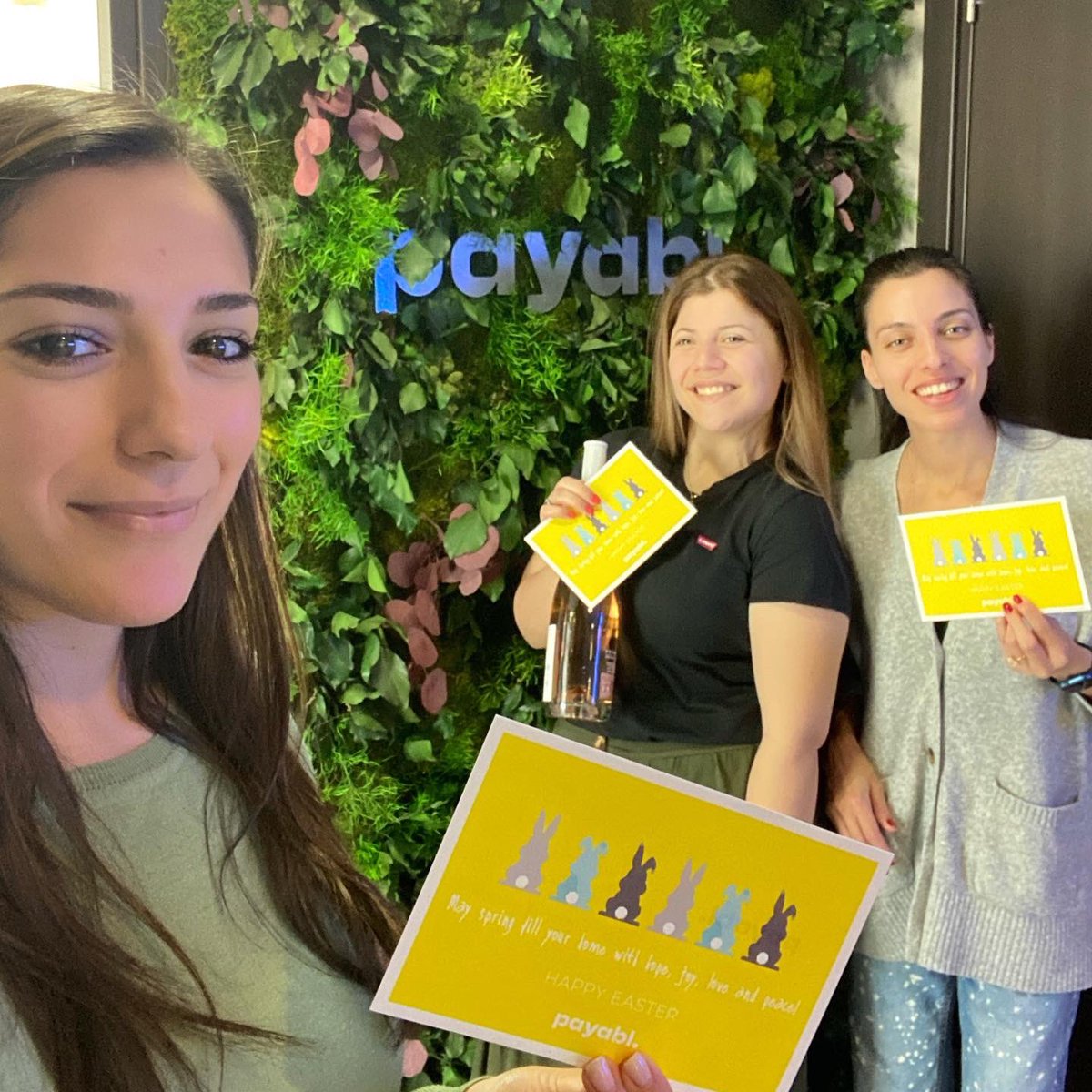e_pafitis's tweet photo. Wishing everyone a very Happy Easter! What a lovely surprise this morning from @payabl_eu in the form of a big bag of tasty goodies to share with loved ones over the holidays! 🐣🎁
 
#lifeatpayabl #easter https://t.co/tb0EC8LC9D
