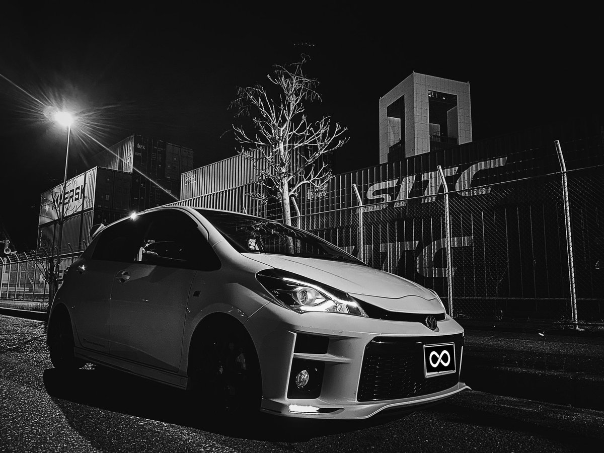 saezuki_azu's tweet photo. ヴィッツちゃん📸
#GR #GRvitz #TOYOTA
#車好きな人と繋がりたい https://t.co/MSadkJyFAf