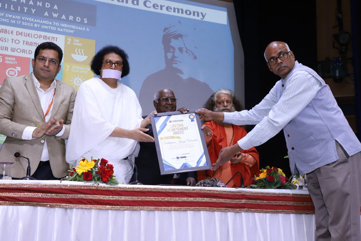 VYouthConnect's tweet photo. We are delighted to confer @SadhguruJV with the Lifetime Achievement Award for his exemplary work to improve the environment & raise social consciousness over several decades.His effective climate change mitigation strategies have had a notable impact on a sizeable community https://t.co/EdXmIXBkhG