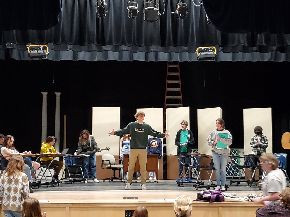PatriotsPhhs's tweet photo. Check out our #PatriotPlayers 🎭  as they prepare for our School of Rock production May 12-14th! 

Tickets 🎟 &amp; merch’ 🎸are on sale now! https://t.co/OX0Yx3dgck

#uniPHied 
#PHamily https://t.co/QNR1d7zUhO