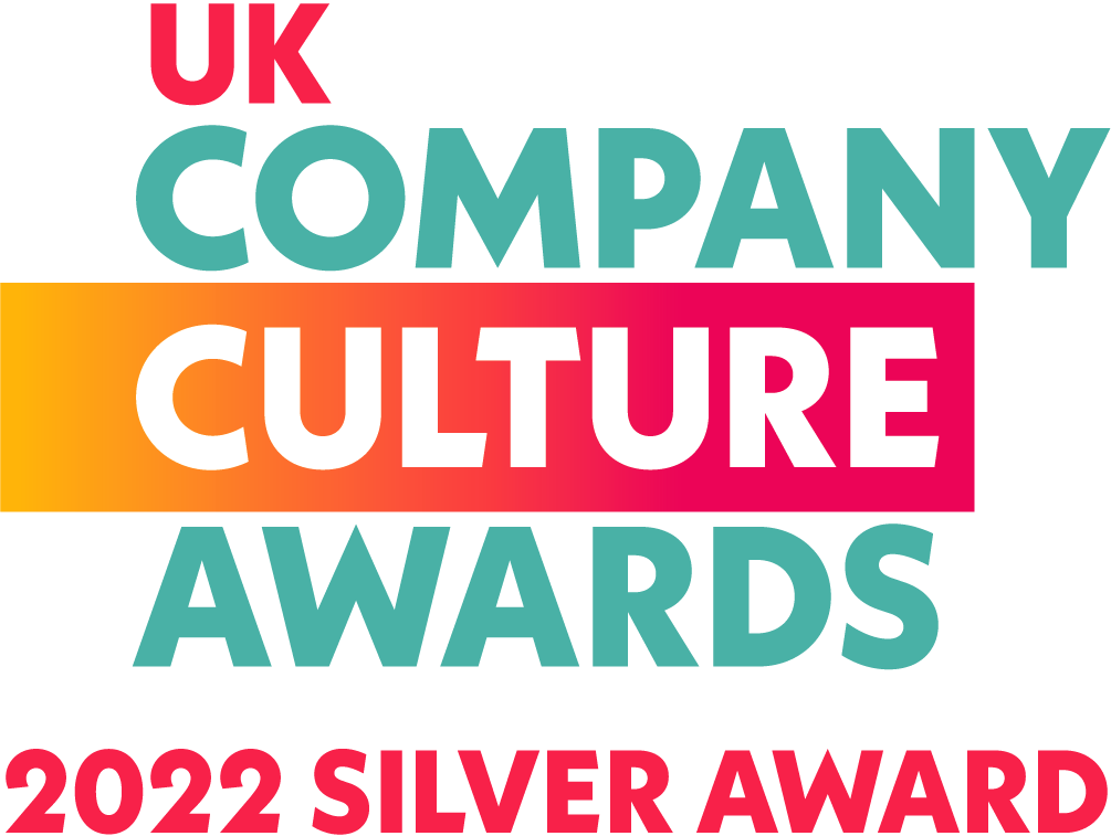mediaworksuk's tweet photo. Last night Head of People and Culture at @Mediaworks Jayne Walsh was nominated for Business Culture Ambassador of the year at the UK Company Culture Awards 🚀

We're extremely proud that Jayne took home silver as recognition for all of her hard work

#Mediaworks #UKCompanyCulture https://t.co/zkigYaYV1P