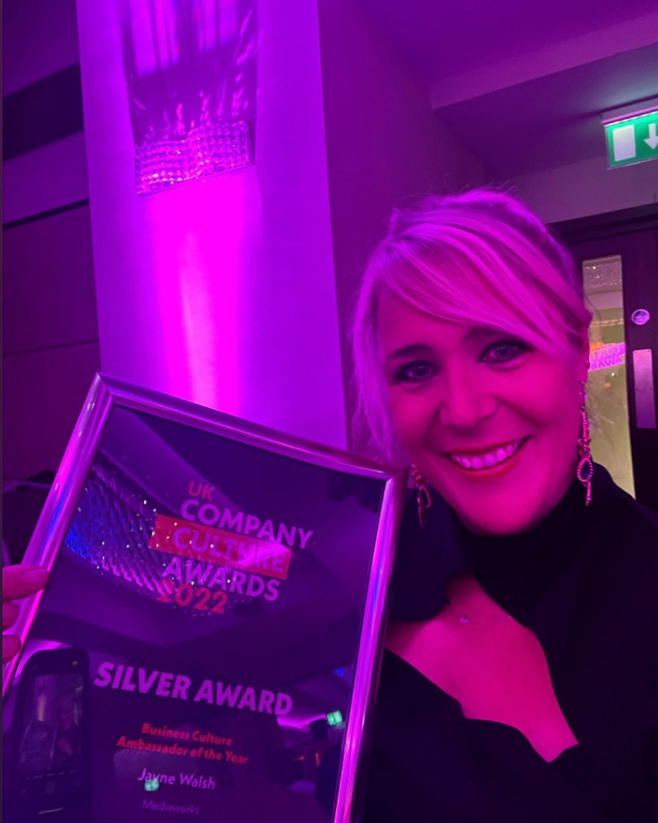 mediaworksuk's tweet photo. Last night Head of People and Culture at @Mediaworks Jayne Walsh was nominated for Business Culture Ambassador of the year at the UK Company Culture Awards 🚀

We're extremely proud that Jayne took home silver as recognition for all of her hard work

#Mediaworks #UKCompanyCulture https://t.co/zkigYaYV1P