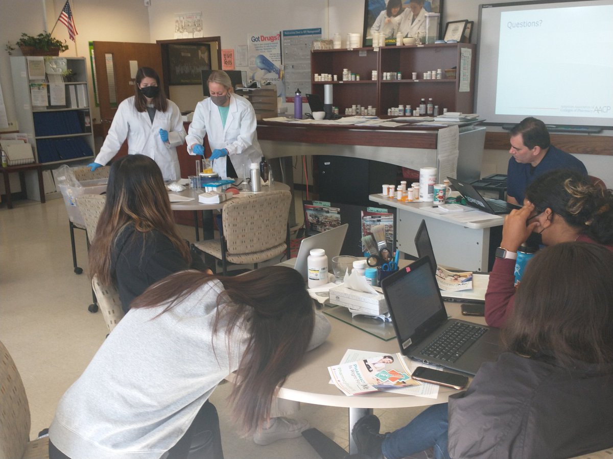 fcacad's tweet image. We are so grateful to have Katie and Taylor from AACP speak to our Pharmacy Tech students about all the career opportunities within the field of Pharmacy.  @AACPharmacy @FCPS_CTE