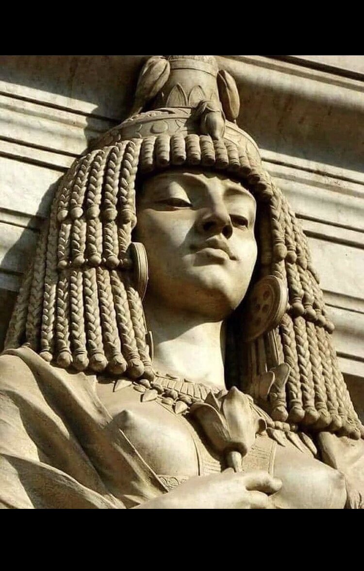 BLMAW's tweet photo. Cleopatra VII.

#cairo #cairomuseum #cleopatra  #cleopatravii #humanhistory #africanhistory #blm #blmuk #factsmatter #kemet #egpyt https://t.co/e1fXwyo6d2