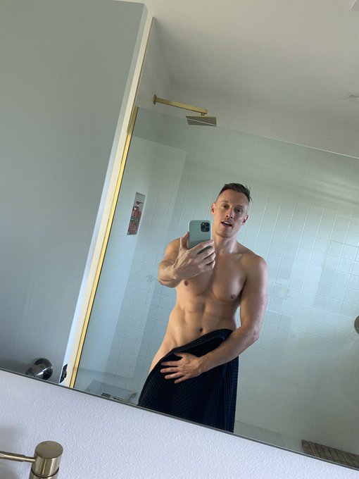 1 pic. But you do realize that nudity is a social construct designed to make you feel small, shameful