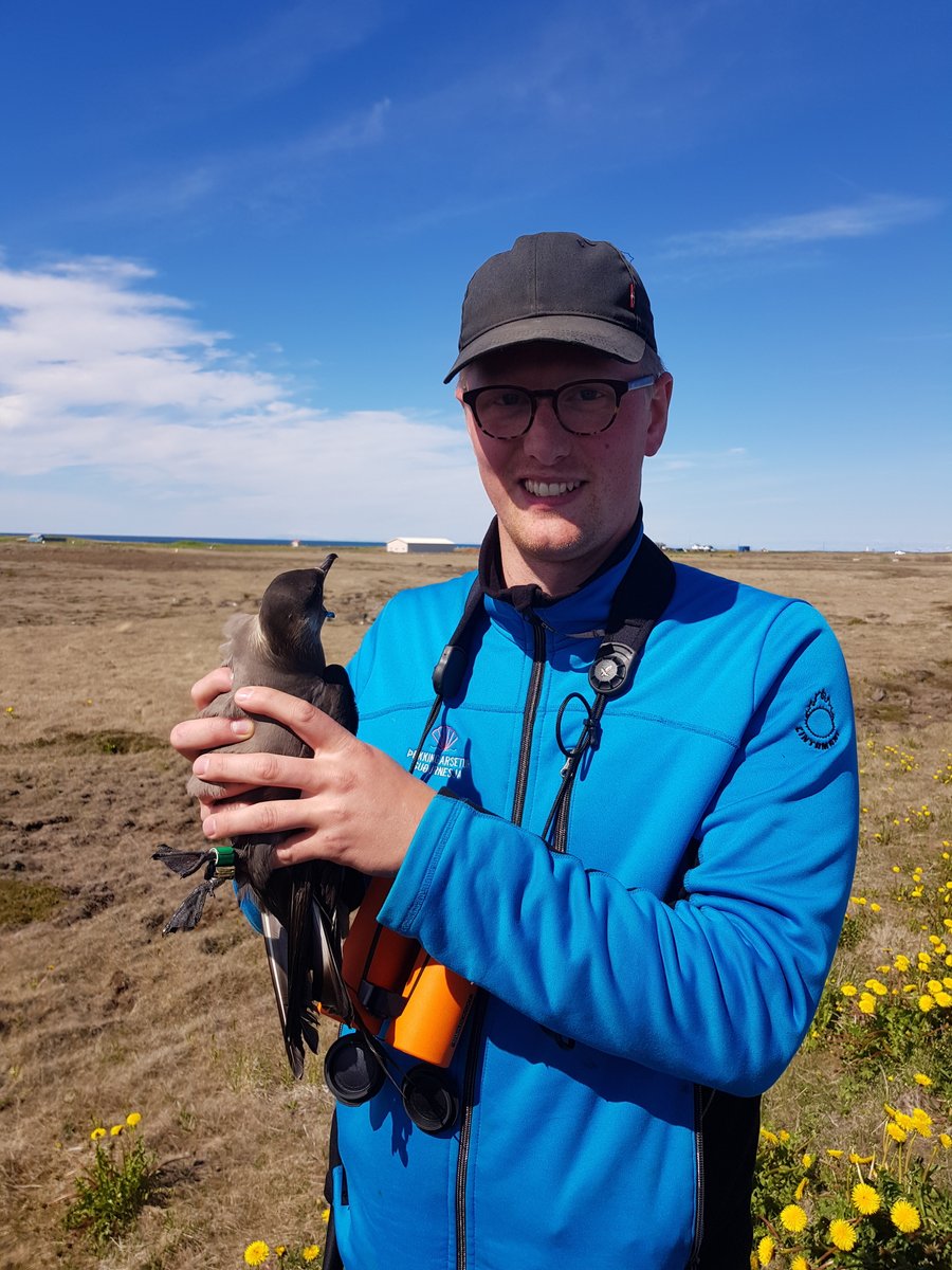 „Á Íslandi verpa um 75 fuglategundir en hér er að finna hlutfall sem er frábrugðið flestum löndum Evrópu,“ segir <a href="/solvirunar/">Sölvi R.Vignisson</a>, doktorsnemi við HÍ, sem  leiðir fuglaskoðunarferð í Grafarvogi laugardaginn 23. apríl kl. 11. Öll velkomin.

hi.is/frettir/fuglas…