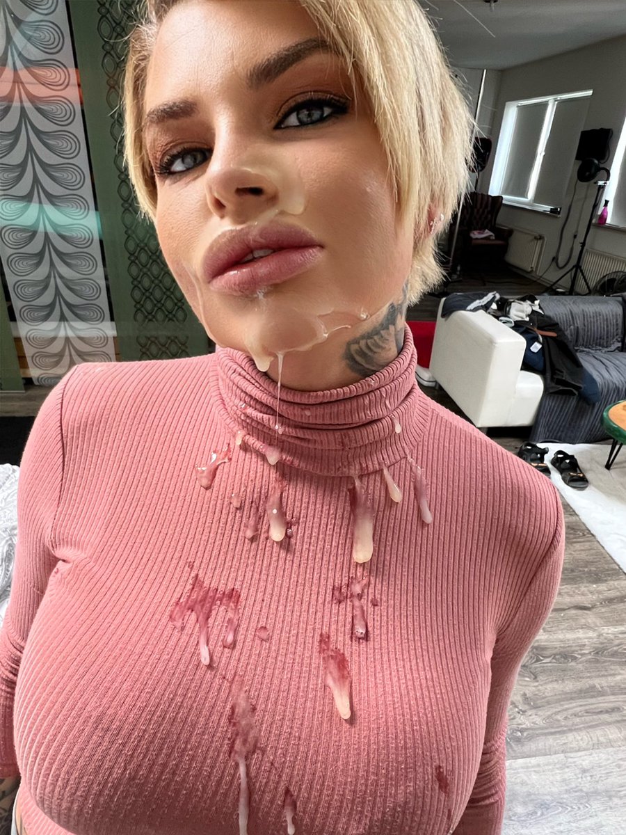 Merry4fun ⚜️’s pics and videos