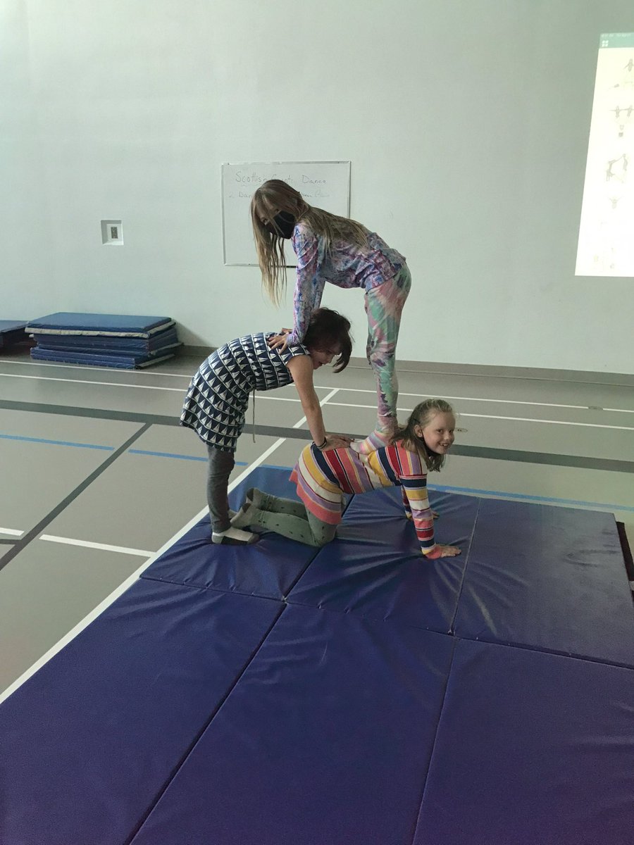 Danielle Cruickshank tweet media