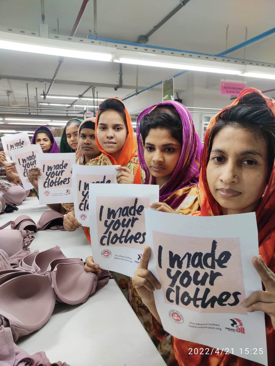NazmaAkter73's tweet photo. This #FashionRevolutionWeekwe are talking about the progess, took place to make fashion industry a better place since Rana Plaza tragedy.
#GarmentWorkersNeedUnions #Imadeyourclothes
@IndustriALL_GU https://t.co/oL1DmpYh2K