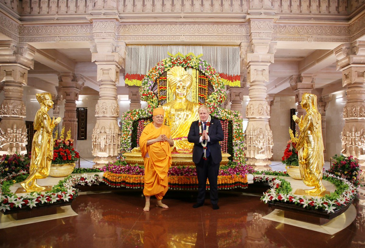NeasdenTemple's tweet photo. Thank you Prime Minister @BorisJohnson @10DowningStreet for visiting @BAPS Swaminarayan Akshardham in Gandhinagar today and further strengthening the important partnership between Great Britain 🇬🇧 and India 🇮🇳. #LivingBridge @UKinIndia @HCI_London https://t.co/voGbT0uTkv