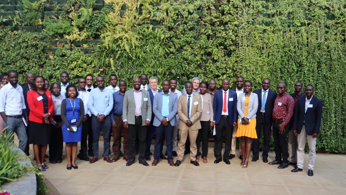 SCIEXnews's tweet photo. Last month we kicked off a new partnership with #Nesvax, an analytical lab equipment distribution company that will help bring #SCIEX instruments to #Kenya! #ThankYou to all of the customers, Nesvax team and SCIEX associates who joined us Mar. 21-24 in #Nairobi!
#SCIEXpartners https://t.co/75jCWqHW1s