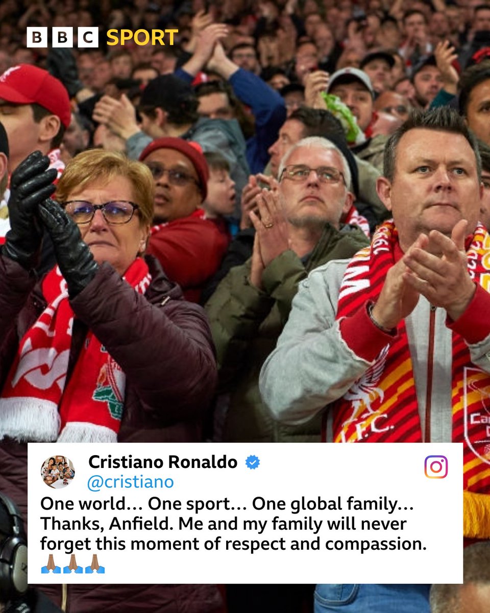 BBCMOTD's tweet image. Sometimes there are more important things in life than playing a game of football. ❤❤❤