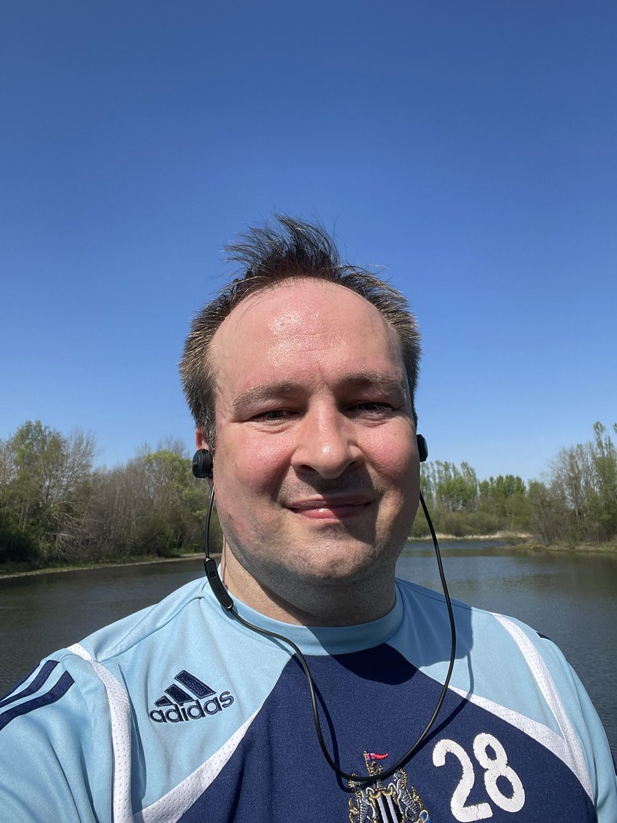 Browningyork11's tweet photo. Another 5k completed for my #footballrun for @SBRFoundation 25k-30k ✅ just another 20k for my target. Walking through bobbys garden and seeing him as I walked up to the leazer stand for #NEWCRY last night is all the motivation I needed. @ghodoussi @nufc https://t.co/NuKP6jksHf