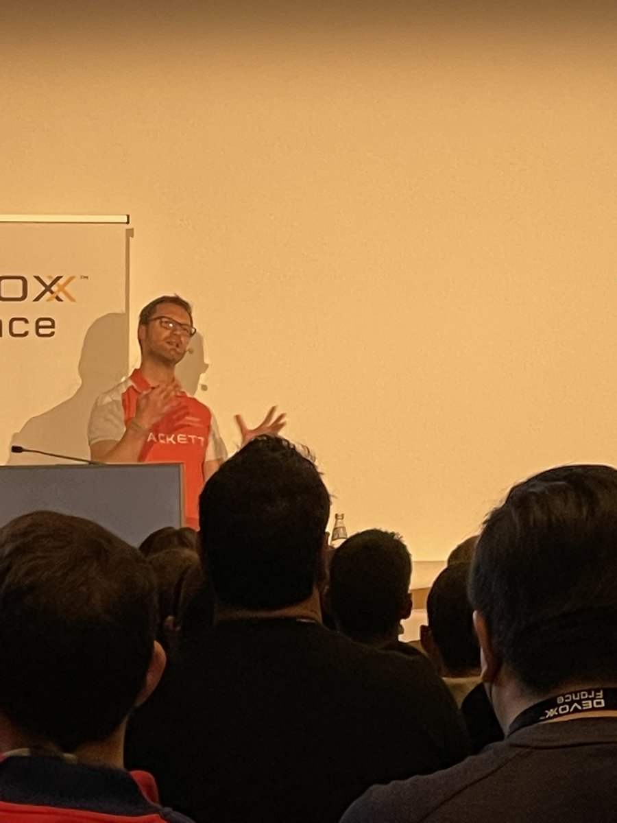 Vers un changement de vision de la culture des responsabilités dans l’indisponibilité des applications par <a href="/emmanuelbernard/">Emmanuel Bernard</a> à <a href="/DevoxxFR/">DevoxxFR</a> en salle 252 !