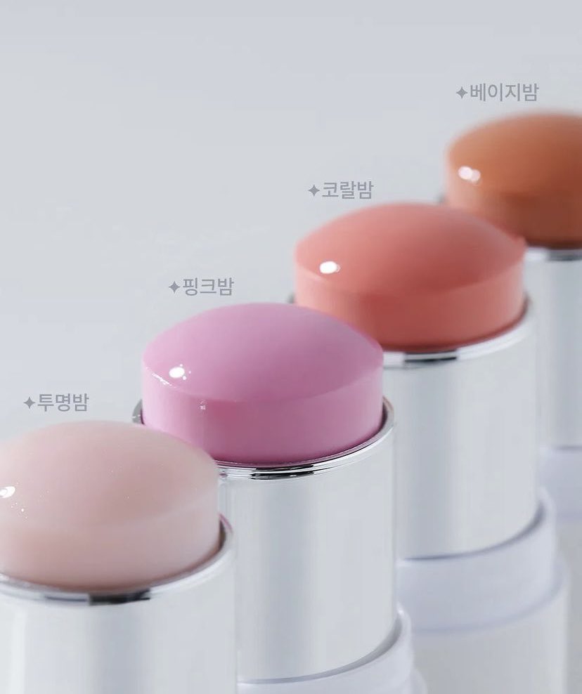 waiiprd's tweet photo. แบรนด์มาลงสวอช Laka Glow Balm ละ แพคเกจสวยมากกก 🥹✨💖 ตอนแรกอยากได้สี Touch ตอนนี้อยากได้สี Bounce มากกว่าละ 555 https://t.co/JuoMVph6Ry