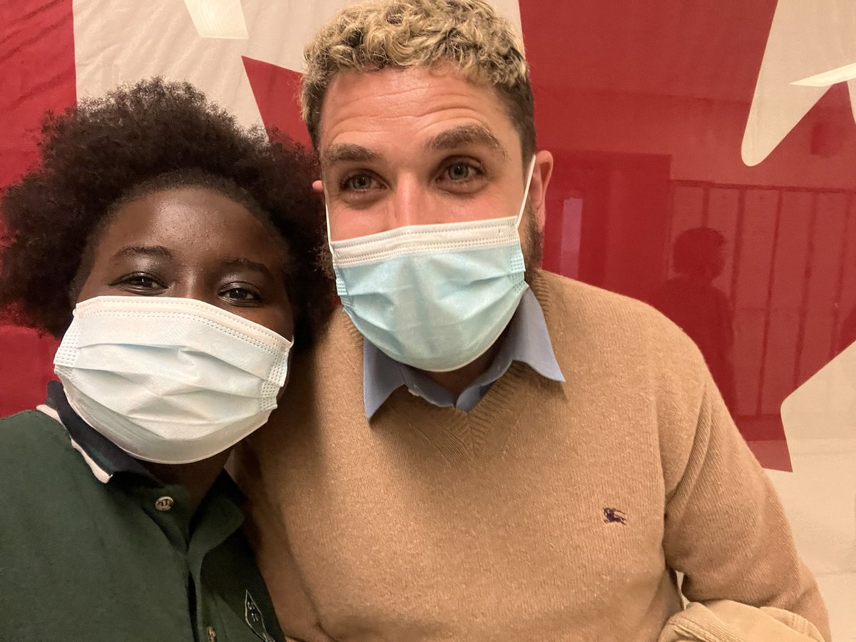 <a href="/FVennePROF/">Frédéric Venne, EAO</a> @nicpelRC <a href="/CcSamuelGenest/">C.c. Samuel-Genest</a> <a href="/ecolecatholique/">CECCE</a> <a href="/lesmatinsdici/">Les matins d'ici</a> <a href="/iciottgat/">ICI Ottawa Gatineau</a> <a href="/icircpremiere/">ICI Première</a> <a href="/iciradiocanada/">Radio-Canada</a> <a href="/bertrma/">Marc Bertrand</a> <a href="/VaiveJustin/">Justin Vaive</a> <a href="/uOttawaEdu/">uOttawa Education</a> <a href="/JulieBordeleau/">Bordeleau Julie</a> Merci beaucoup parce que grâce à vous j’ai gagné un prix. @nicpelRC  on voit vraiment que vous aimez votre passion #journalisme #FRA2D