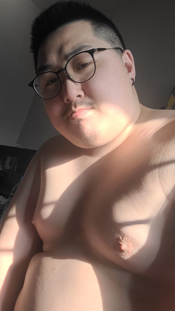 Pandabearhk's tweet photo. 假期耍廢🤤 https://t.co/eone5TNi5U