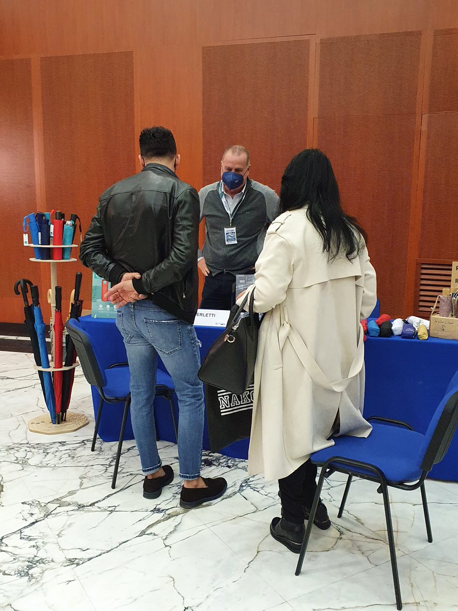 PromoRoadShow's tweet photo. Il #PromoRoadShow è sbarcato a #Napoli per la 1^volta.
Ci trovi fino alle h 17 alla Stazione Marittima. Non mancare!

#Anda #Basic #EmbroideryService #FalkRoss #MakitoItalia #Malfini #PaulStricker #Perletti #PromozionaleItaliana #Figea #RaxyLine #Silicon #Sipec https://t.co/mPnetex79r