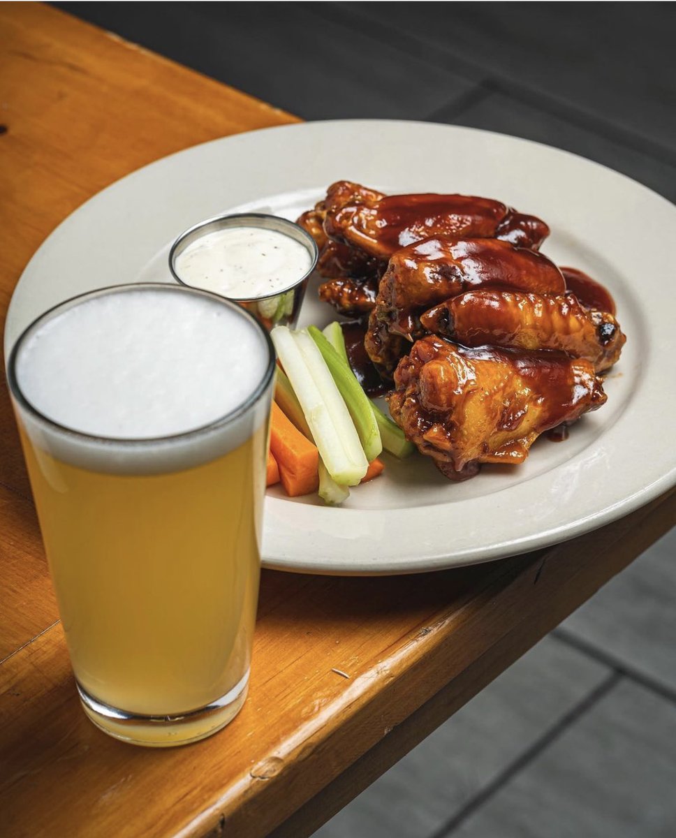 Join us for a $14 lunch special served with a Complimentary craft beer! Every Thursday and Friday!