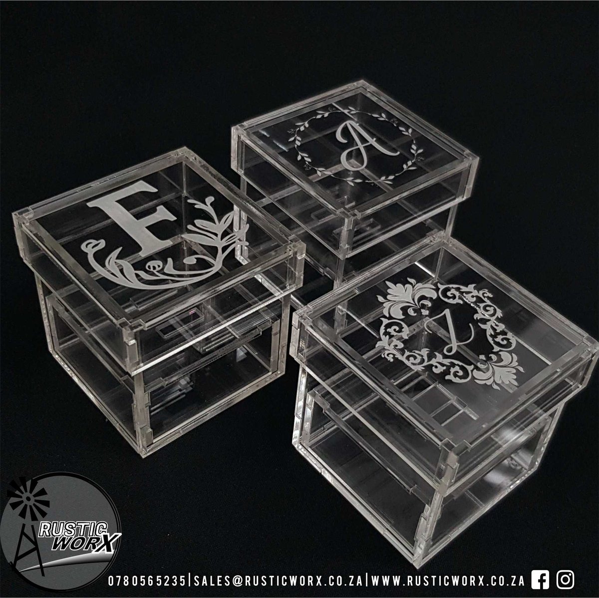 rusticworxsa's tweet image. Love the look of our Perspex Ring boxes. Which style is your favourite?

Contact us on sales@rusticworx.co.za or see our website rusticworx.co.za 
#ringbox #weddinginspiration #customringbox #squareringbox #rusticringbox #perspexringbox #acrylicringbox #rusticworx