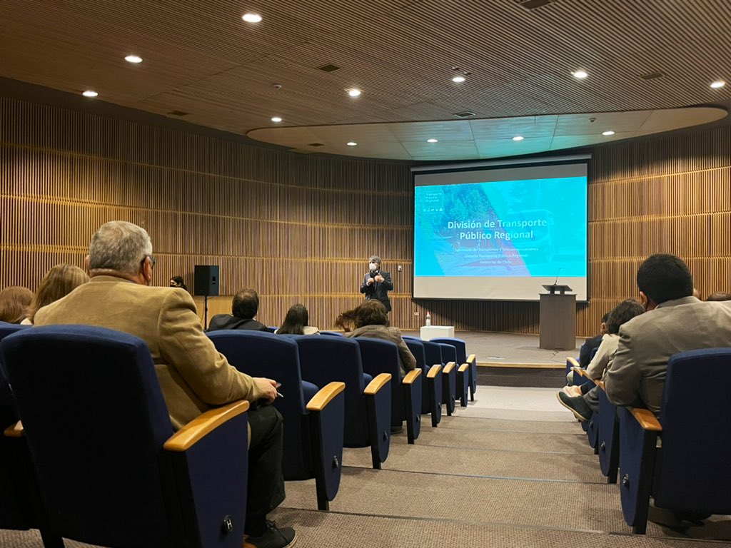 subtel_chile's tweet photo. #AgendaSubtel | Empezamos con jornada de Seremis de @MTTChile , encabezada por el ministro @JuanCaMunozA y los subses @claudioarayasm y @cristpineda, abordando los desafíos en conectividad y movilidad en cada rincón del país.

#ChileMejorConectado📡📶 https://t.co/svkgEcsbnA