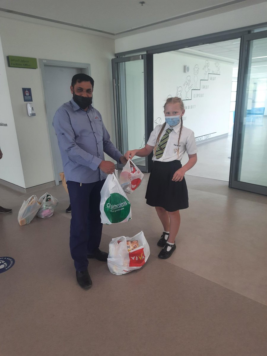 Day 3 and we received Ramadan fridge donations from our amazing Y2 <a href="/HartlandIntl/">Hartland Intl School</a> parents in suitcases! The Y2 and Y6 students handed out the food to our very grateful RTA staff today. <a href="/KHDA/">KHDA | هيئة المعرفة والتنمية البشرية بدبي</a> @COBISorg #edutwitter #CollabUAE <a href="/lovindubai/">Lovin Dubai | لوڤن دبي</a> @BSMEorg <a href="/zenith_uae/">Zenith UAE</a> @HartlandDT